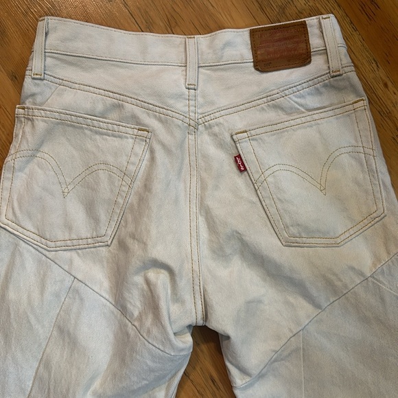 Levi 501 Cropped High Waisted Cutout Jean 28” - Picture 6 of 12